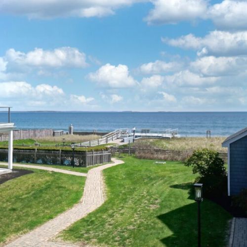 Direct ocean access with pool!