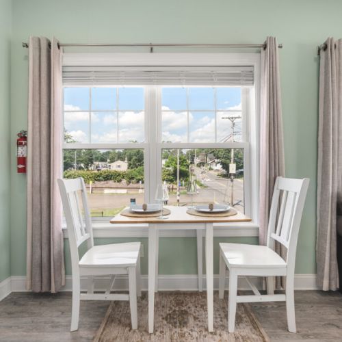 Dining for 2