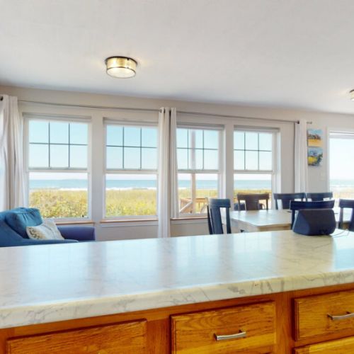 Beautiful ocean views | open concept kitchen and dining