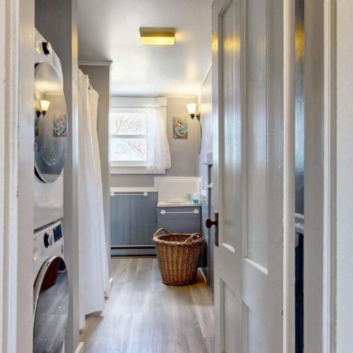 Bathroom | second floor | stand up shower