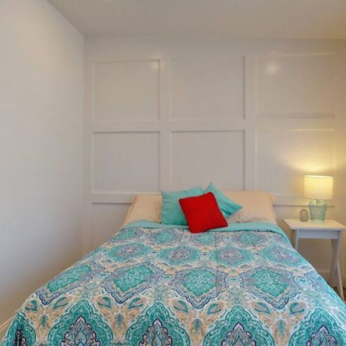 Queen bed