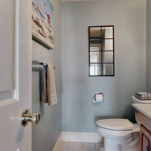 1/2 bath off kitchen
