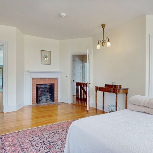 King bed | 2nd floor