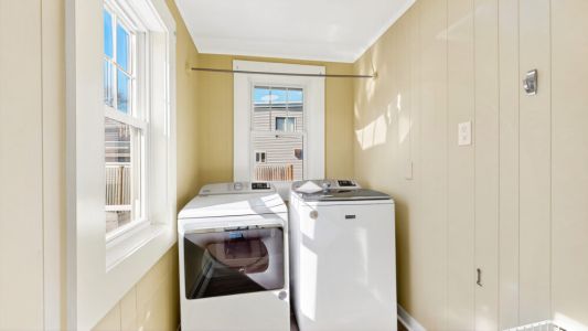 4d298de3 e0e8 4ddd 867e 8d0a3800fcdb 400b4be4