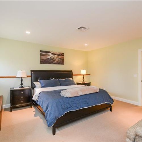 King bed | bottom floor