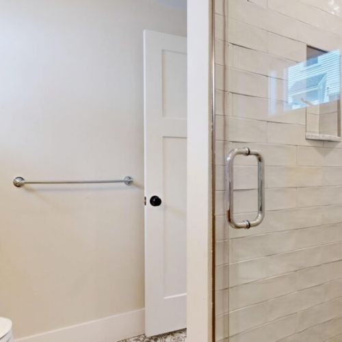 Standing shower | glass door