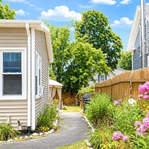 Pathway to backyard | grill available
