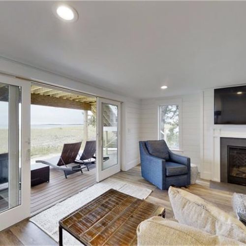 First level | living room | deck | ocean view