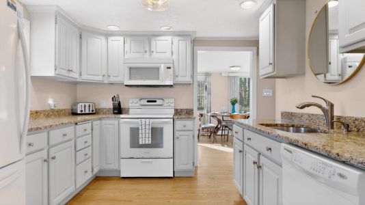 4bd60cd0 4f2a 4cfd bb03 3feb17be558d 62a8d9e3