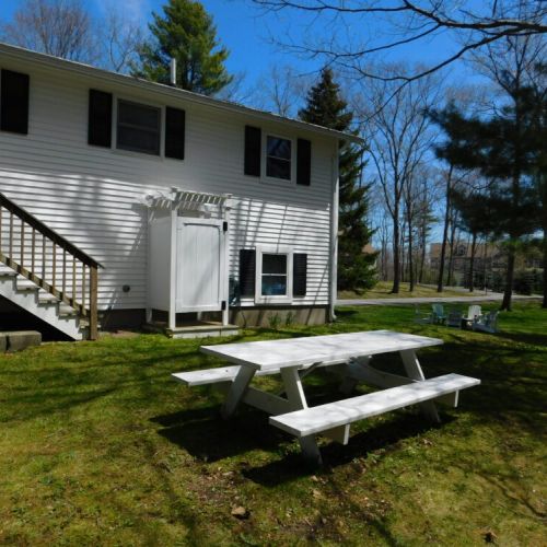 Outdoor shower| picnic table| firepit| large yard