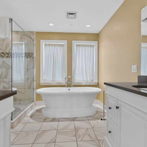 Glass shower | porcelain tub