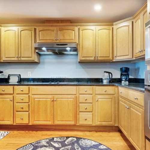 Well equipped kitchen with updated appliances