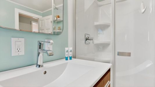 2b0057aa 96e4 4a1f b748 bb9087be3c33 7a00eee6