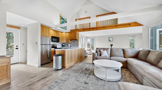 B20b938f 6a29 4a18 b9db af1bfebc04a2 8f689db1