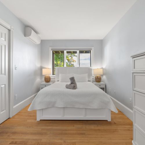 Bedroom 2 | first floor | queen bed