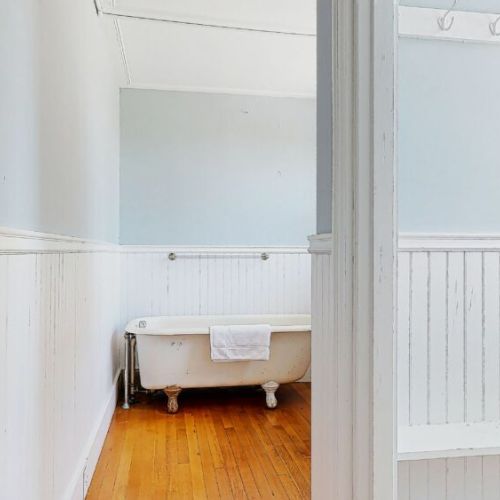 Tub | toilet | first floor