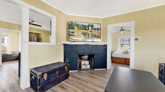 77c56b84 fbda 490c 8065 336989b9edaa 95438beb