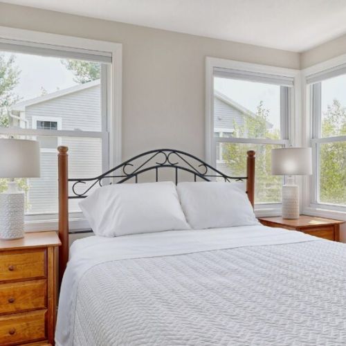 Queen bed