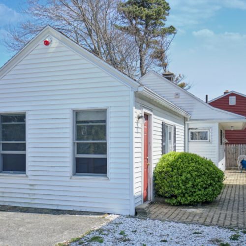 Parking and walkway to vacation home