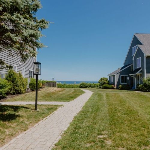 Path to the pool