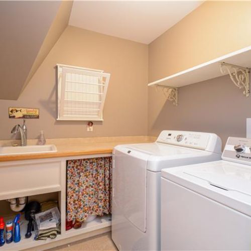 Second floor | washer and dryer