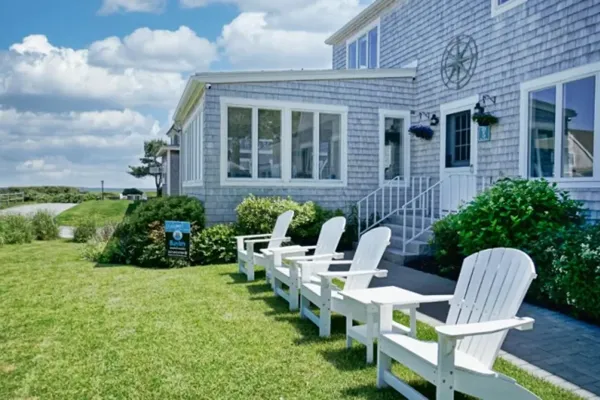 Area Guide 9 Bliss street beach house