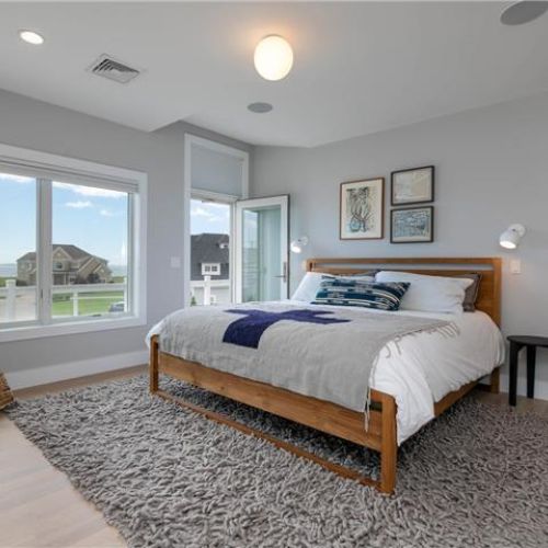 Main bedroom | king | facing the ocean | full bath