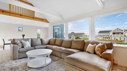 741ea9ea eb11 4fb0 9dae a53292f4eabc bb6ec825