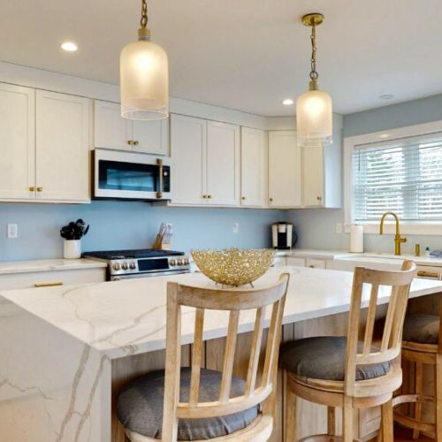 Island seating | new kitchen