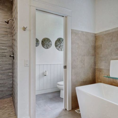 En suite bathroom