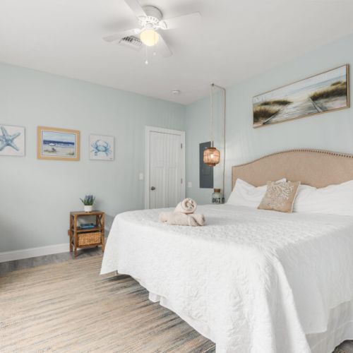 Primary bedroom | king bed