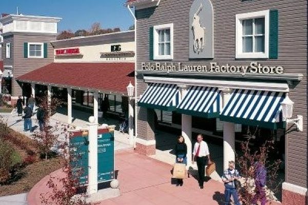 Kittery premium outlets