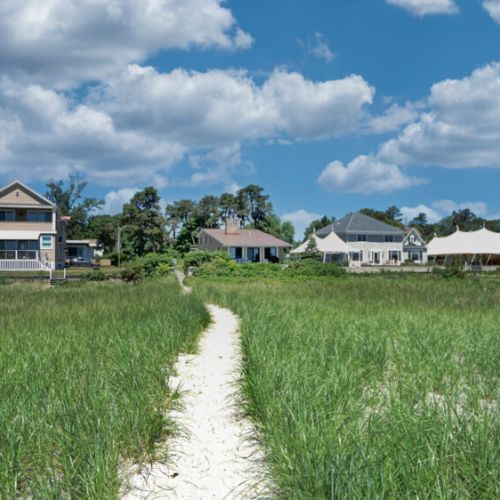 Path to/from beach