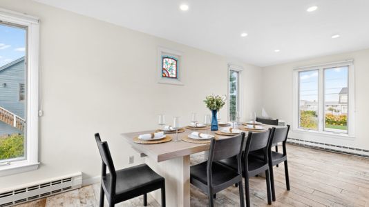 Db0a144a 6f7a 4f57 a46c eb2c8619405b d3728ea8