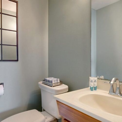 1/2 bath off kitchen