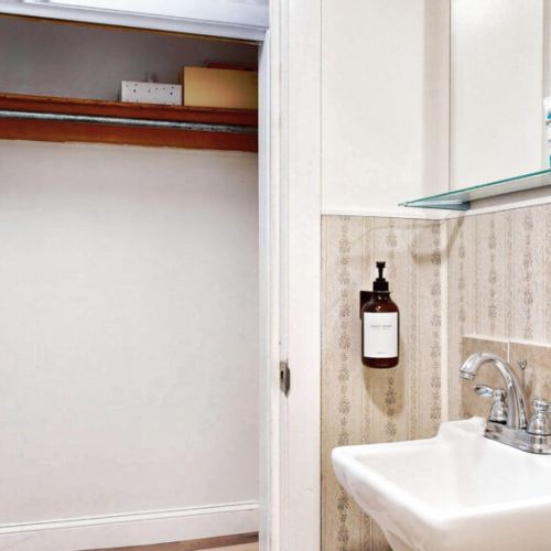 1/2 bath with standing shower
