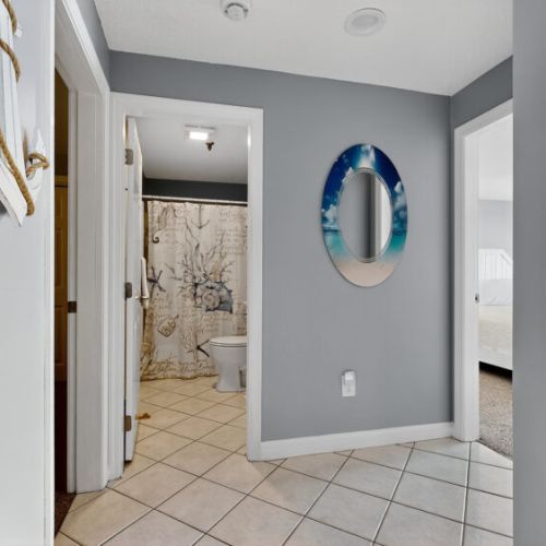 Full bath located between both bedrooms